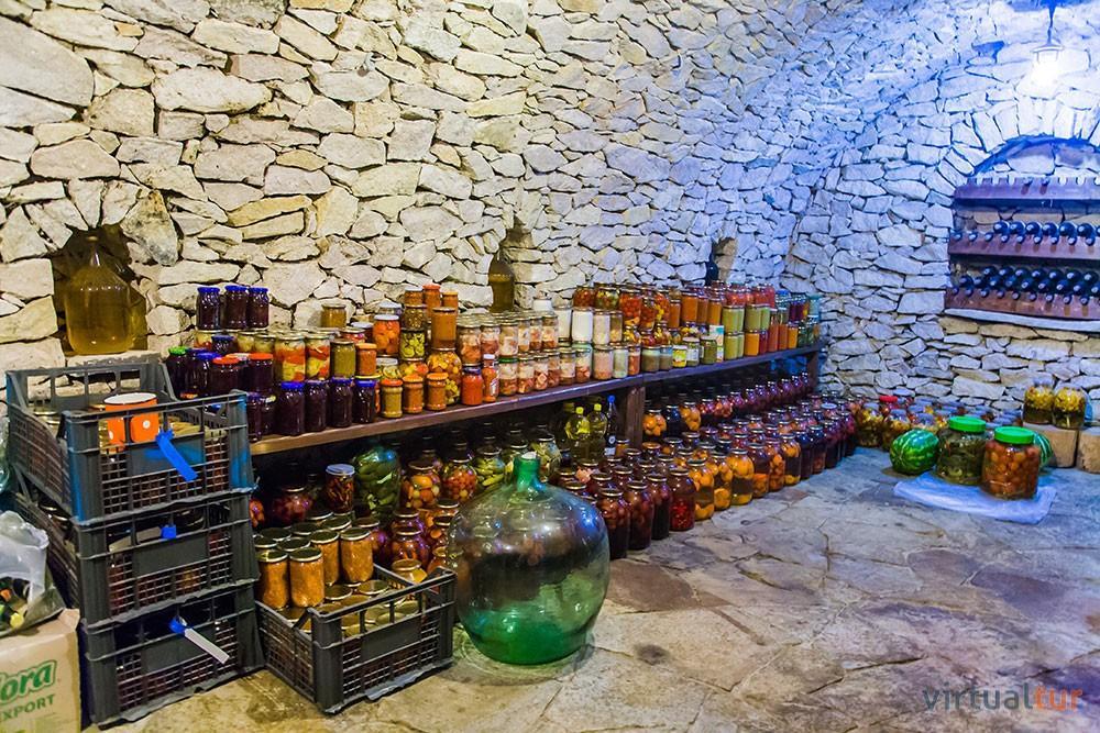 Resedinta Rotundu Acomodação com café da manhã Butuceny Exterior foto